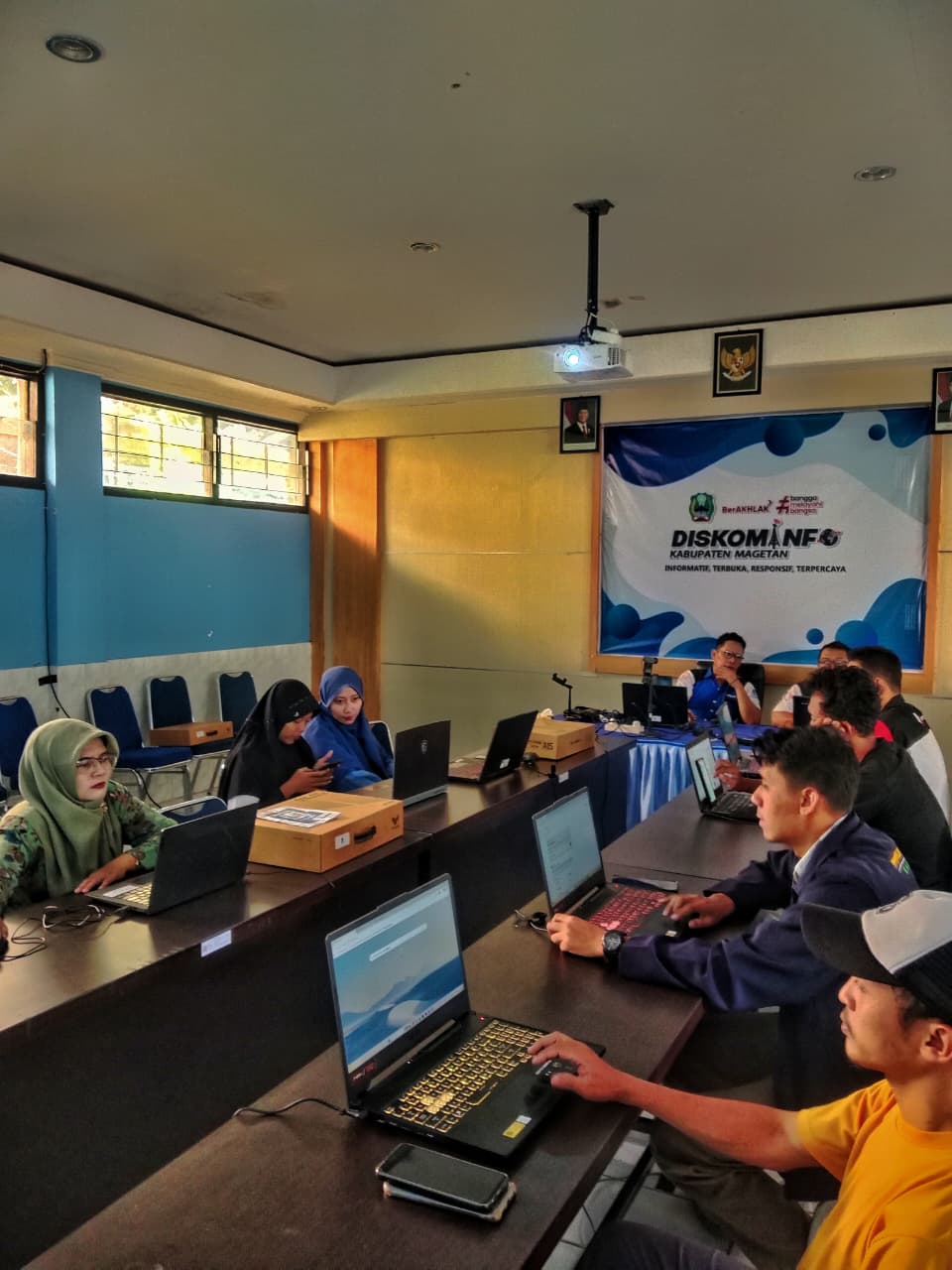 Suasana Pelatihan Video AI di Aula Diskominfo Magetan