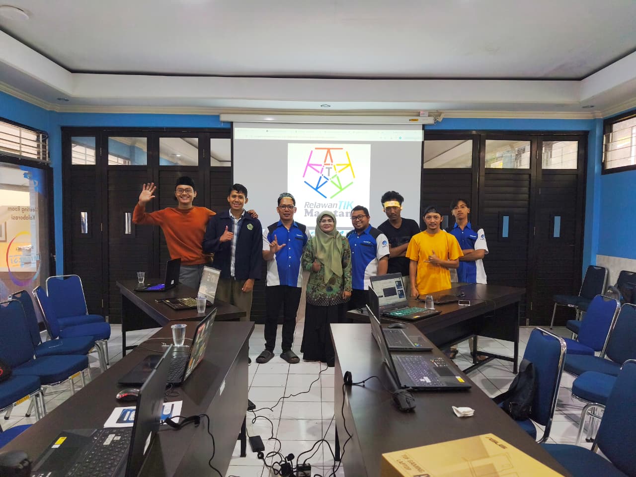 Foto Bersama Instruktur dan Pengurus RTIK Magetan